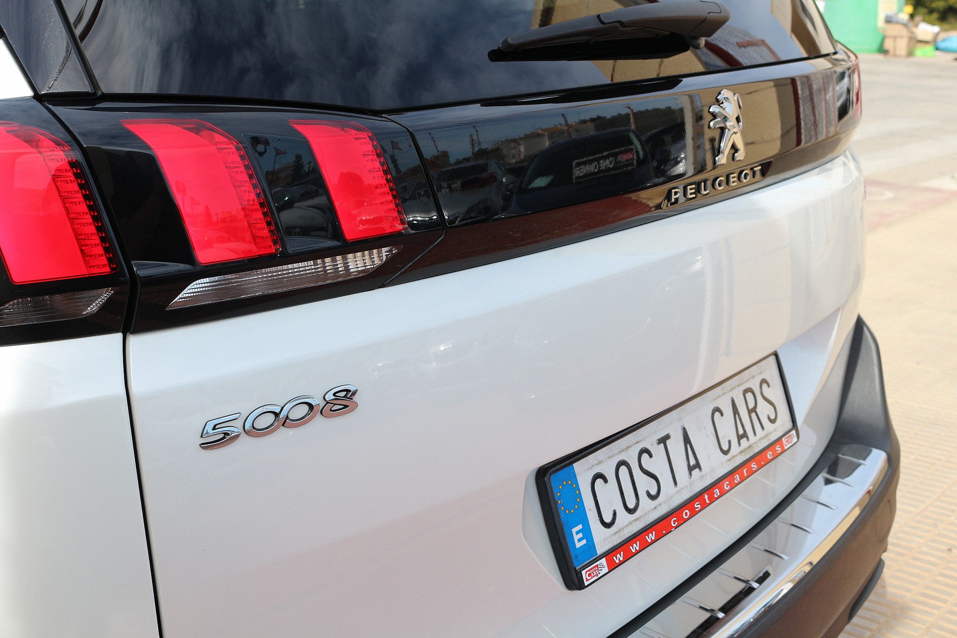 Peugeot 5008  EAT6 ALLURE - Costa Cars