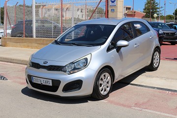 Kia RIO 1.2i CONCEPT - Costa Cars