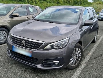Peugeot 308  1.2 PureTech Allure EAT8 - Costa Cars